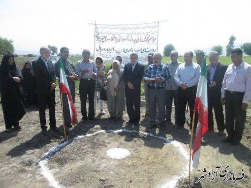 مراسم کلنگ زنی پروژه های آموزشی در شهرستان آزادشهر