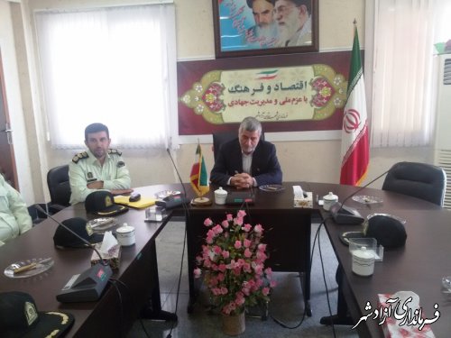 دیدار مامورین نیروی انتظامی شهرستان ازادشهر با فرماندار