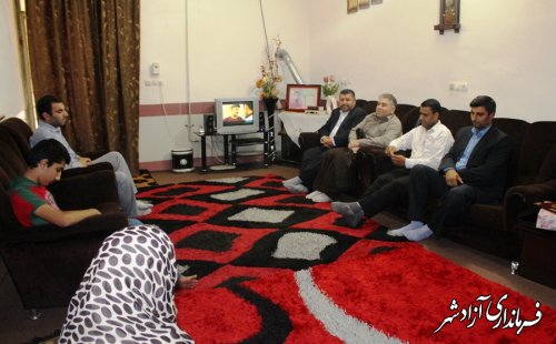 دیدار فرماندار شهرستان آزادشهر با خانواده شهدای مبارزه مواد مخدر