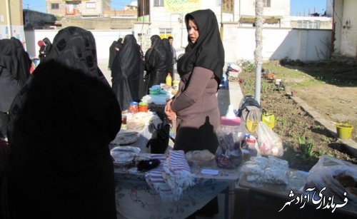 افتتاح بازارچه خیریه همزمان با اولین روز دهه فجر انقلاب در مدرسه دخترانه سروش شهرستان آزادشهر