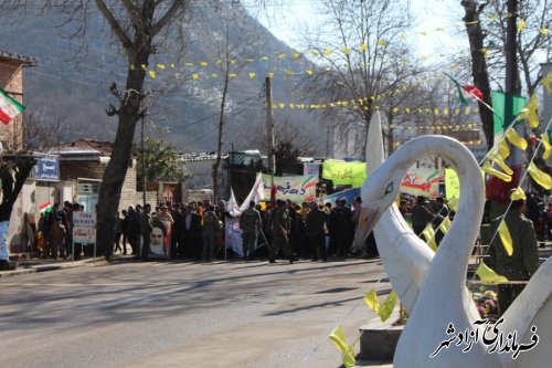 همزمان با سراسر کشور ؛ راهپیمایی 22 بهمن در شهرستان آزادشهر برگزار گردید