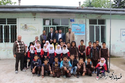دیدار فرماندار شهرستان آزادشهر با معلمین به مناسبت بزرگداشت هفته معلم