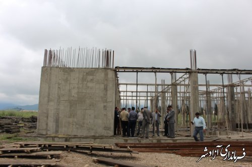  فرماندار شهرستان آزادشهر از ساختمان در حال احداث شبکه بهداشت و درمان شهرستان بازدید کرد