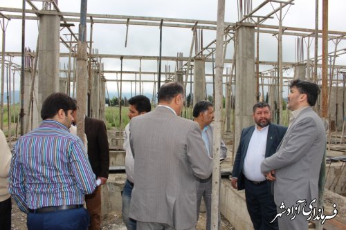  فرماندار شهرستان آزادشهر از ساختمان در حال احداث شبکه بهداشت و درمان شهرستان بازدید کرد