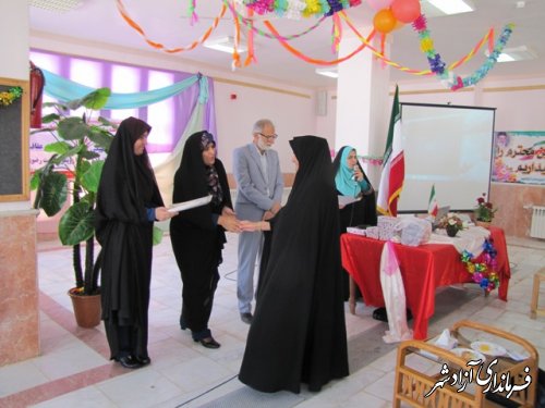همایش تجلیل از بانوان فرهنگی سرپرست خانوار شهرستان آزادشهر
