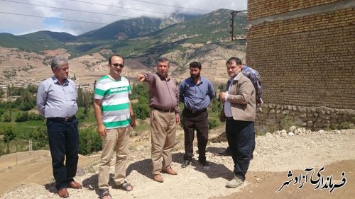 بازدید بخشدار چشمه ساران از زیرسازی روستای نراب
