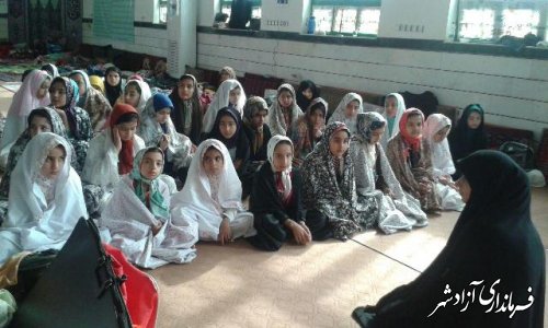 استقبال دانش آموزان آزادشهری از مراسم معنوی اعتکاف