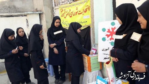 برگزاری انتخابات شورای دانش آموزی در مدارس شهرستان آزادشهر