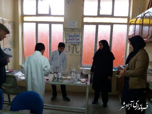 جشنواره خوارزمی علوم و آزمایشگاه قطب در دبیرستان سما دوره اول شهرستان آزادشهر