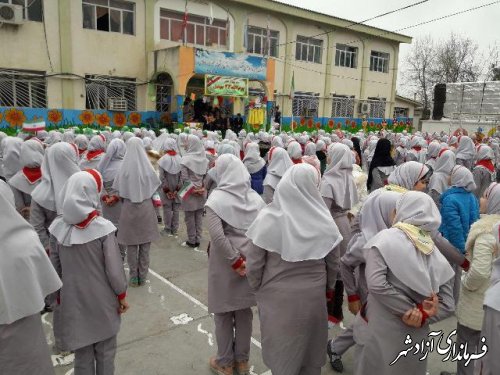 مراسم رونمایی از لباس فرم شورای دانش آموزی دبستان دخترانه جمهوری اسلامی آزادشهر