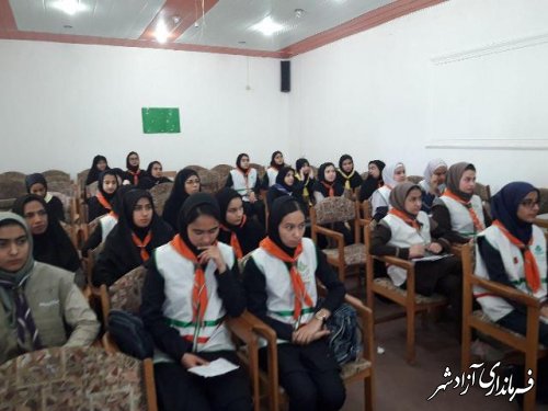 برگزاری انتخابات سراسری مجلس شورای دانش آموزی در شهرستان آزادشهر
