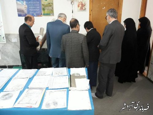 افتتاح بخش هنرهای دستی و تجسمی جشنواره فرهنگی هنری در شهرستان آزادشهر