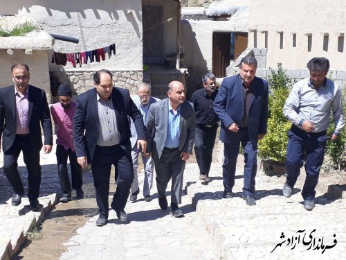 بازدید فرماندار آزادشهر از بافت با ارزش روستای فارسیان