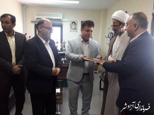 به مناسبت هفته تامین اجتماعی: دیدار فرماندار آزادشهر با کارکنان اداره تامین اجتماعی این شهرستان