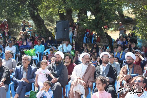 همایش طبیعت گردی و پیاده روی خانوادگی در شهرستان آزادشهر برگزار شد