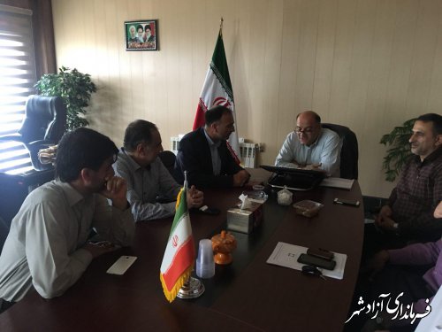 فرماندار شهرستان آزادشهر: واحد های صنفی بدون مجوز پس از یک ماه مهلت اخذ مجوز پلمپ خواهند شد