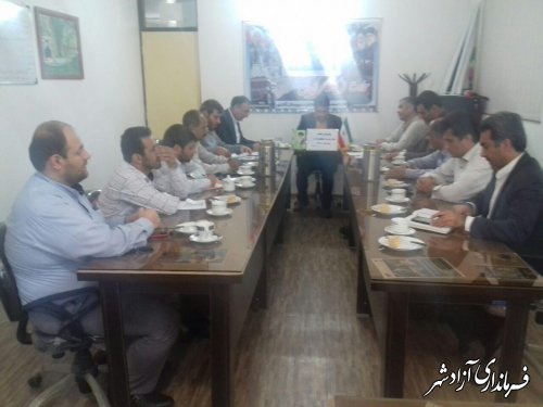 سومین جلسه ستاد تنظیم بازار شهرستان آزادشهر با موضوع بررسی علل نوسانات بازار برگزار شد