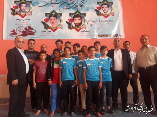  بدرقه کشتی گیران شهرستان آزادشهر به مسابقات قهرمانی کشور