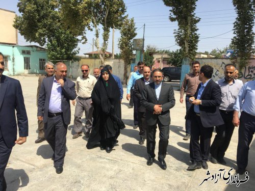 بازدید اعضای کمیسیون آموزش و تحقیقات مجلس شورای اسلامی از مراکز آموزشی و تحقیقاتی شهرستان آزادشهر