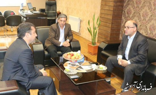 نشست فرماندار آزادشهر با مدیرکل میراث فرهنگی و مدیر صندوق کارآفرینی و امید استان