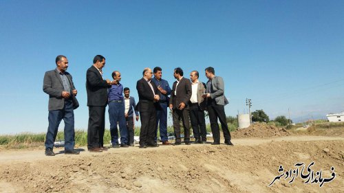بازدید فرماندار شهرستان آزادشهر از مراحل ساخت استخر دو منظوره در روستای بهرام صوفی