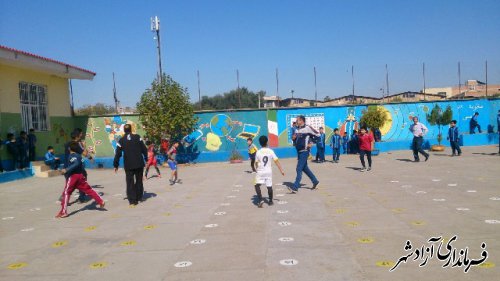 مسابقات ورزشی پدران و پسران در مدارس شهرستان آزادشهر