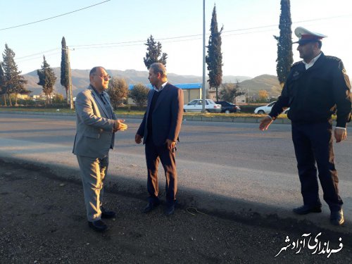 بازدید فرماندار و شهردار از روند ترمیم نقاط حادثه خیز جاده ای در کمربندی شهرستان آزادشهر