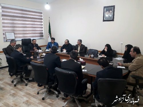 جلسه مشترک کمیته هدایت تحصیلی و ستاد ارتقای کنکور سراسری در شهرستان آزادشهر