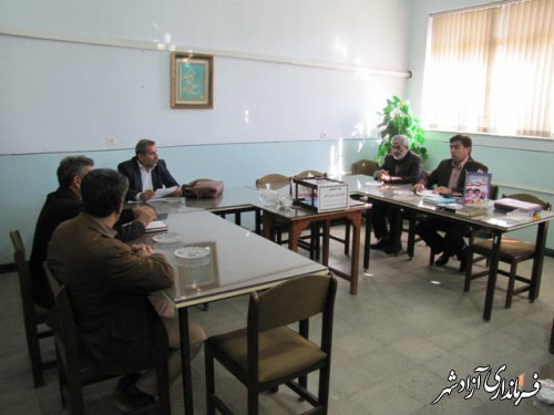 جلسه هماهنگی پایش مصرف انرژی گاز در مدارس شهرستان آزادشهر