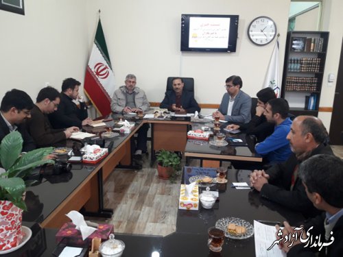 نشست خبری مدیرآموزش و پرورش آزادشهر باخبرنگاران بمناسبت هفته شورای آموزش و پرورش