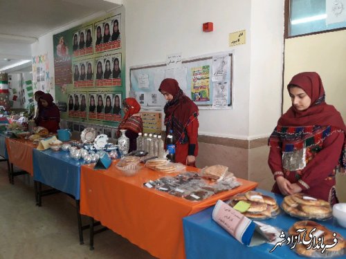 جشنواره غذای سالم در دبیرستان شهید کوهی نوده خاندوز