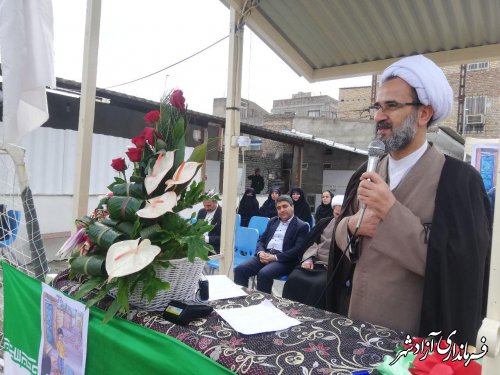 برگزاری جشن نیکوکاری در مدرسه نمونه دولتی طه شهرستان آزادشهر