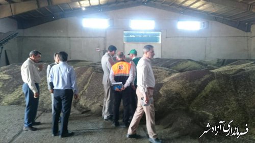 بازدید اعضای کارگروه کشاورزی شهرستان آزادشهر ار مراکز خرید گندم و کلزا