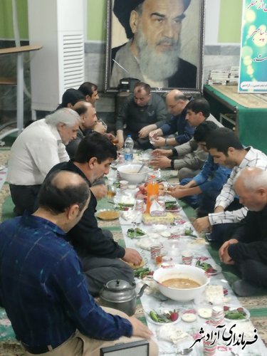 مراسم افطاری در شب 21 ماه رمضان در بین ایتام تحت حمایت توسط خیر شهرستانی