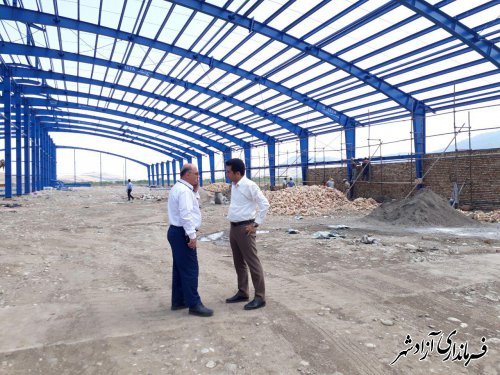 بازدید فرماندار شهرستان آزادشهر از کارخانه در حال احداث ساخت قوطی در شهرک صنعتی آزادشهر