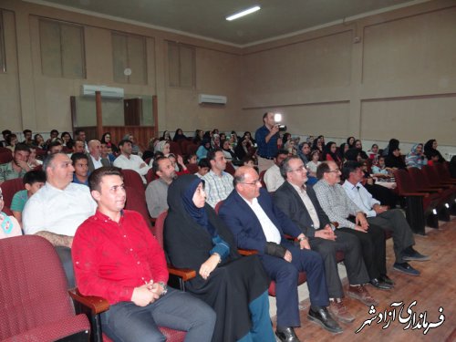 برگزاری دومین همایش سالانه هنرهای تجسمی کلبه زرد به مناسبت هفته دولت در آزادشهر
