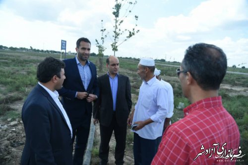 بازدید استاندار گلستان از طرح درختکاری توسط خیّر درختکار در روستای قورچای شهرستان آزادشهر
