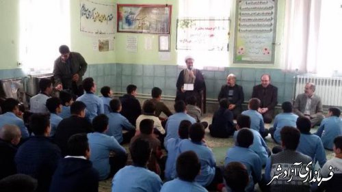 هفتمین نشست دانش آموزی درسال تحصیلی جاری با موضوع نماز در دبيرستان پسرانه حضرت ولی عصر(عج) شهر نوده خاندوز 