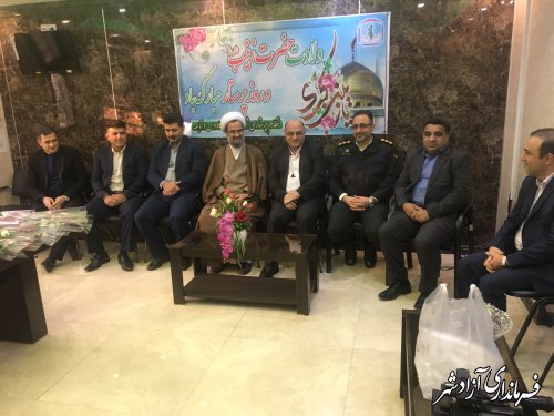 دیدار و عرض تبریک فرماندار و اعضای شورای تامین با پرستاران بیمارستان حضرت معصومه(س) آزادشهر