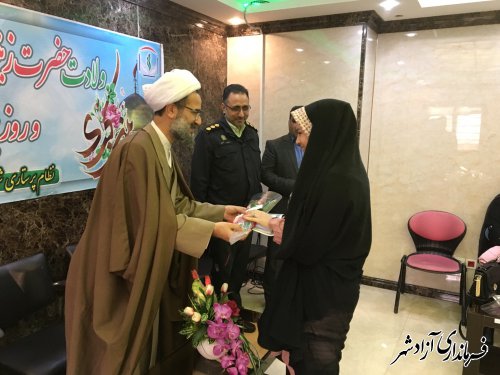 دیدار و عرض تبریک فرماندار و اعضای شورای تامین با پرستاران بیمارستان حضرت معصومه(س) آزادشهر