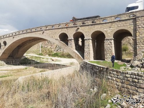 بازدید سرپرست یگان حفاظت میراث فرهنگی آزادشهر از پل تاریخی غزنوی