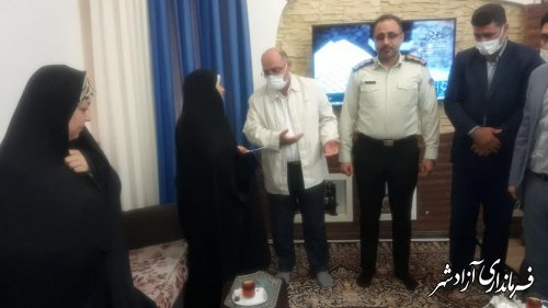 دیدار و دلجوی مسئولین شهرستان آزادشهر از دو خانواده شهید در این شهرستان