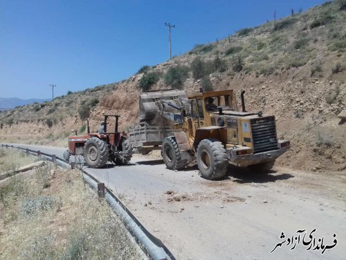 بازدید فرماندار آزادشهر از عملیات  تعرض و بهسازی محورهای مواصلاتی کوهستانی در بخش چشمه ساران