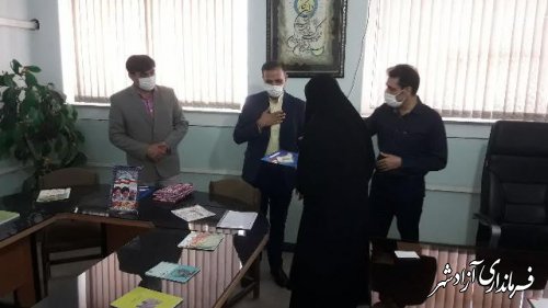 تجلیل از رابطین پژوهش سرای دانش اموزی دکترحسابی  شهرستان آزادشهر