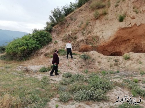 بازدید ریاست میراث فرهنگی شهرستان آزادشهر از تپه محمد زمان خان روستای خاندوز سادات