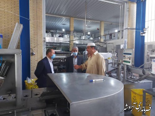 بازدید فرماندار آزادشهر به همراه نماینده مجلس از چند واحد تولیدی در ناحیه صنعتی آقچلی