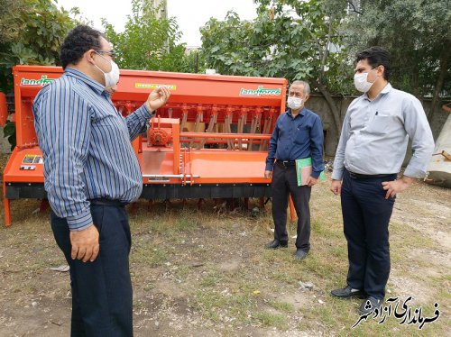 استقرار دستگاه کشت مستقیم روی بقایای شالی در مدیریت جهادکشاورزی ازادشهر