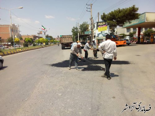 لکه گیری آسفالت سطح خیابانها وکوچه های سطح شهر 