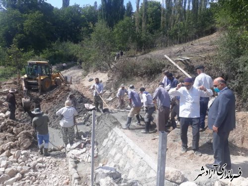 بازدید فرماندار آزادشهر از پروژه های عمرانی در حال اجرا در روستای وامنان