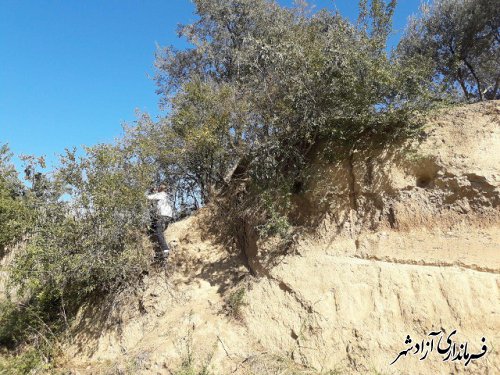 بازدید سرپرست یگان حفاظت میراث فرهنگی، گردشگری و صنایع دستی شهرستان آزادشهر از تپه حسین پور نوده خاندوز